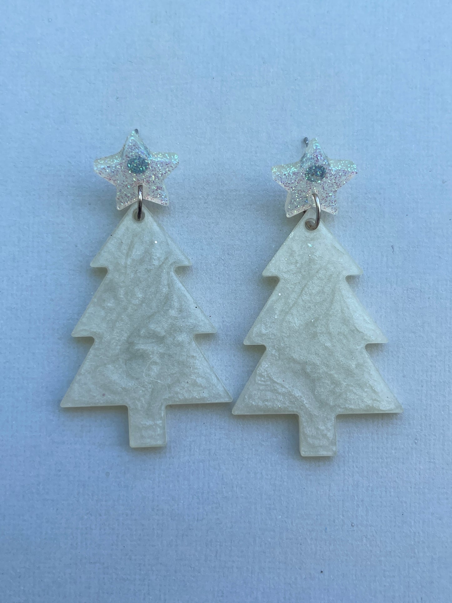 Christmas Tree Dangle - Pearl