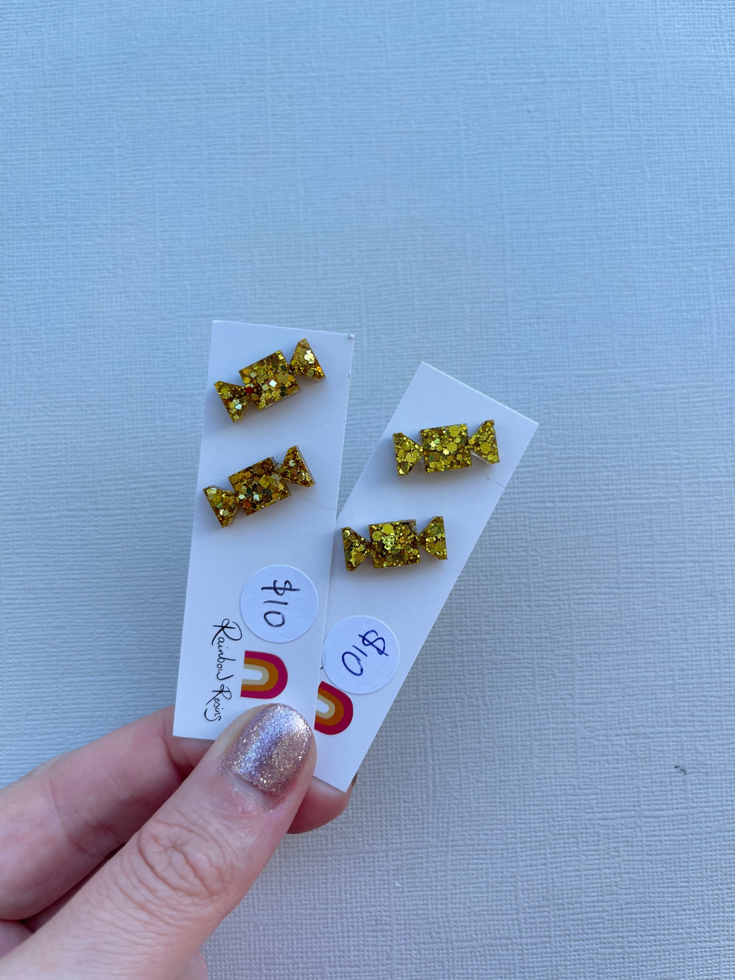 Christmas Cracker Stud - Gold