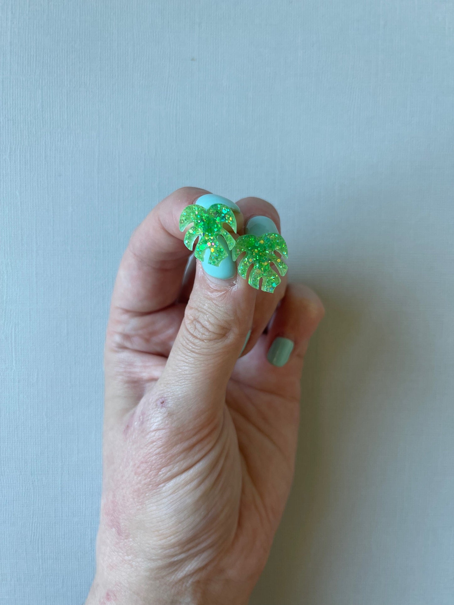 Monstera Leaf Stud
